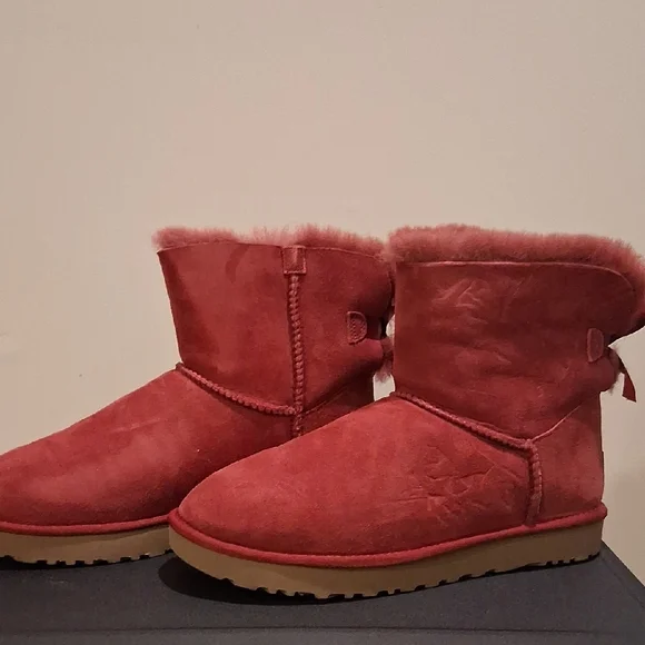 UGG Red Mini Bailey Bow Boots - Picture 10 of 14